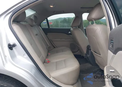 2011 Ford Fusion Hybrid z USA, uszkodzony, nr VIN 3FADP0L35BR221881